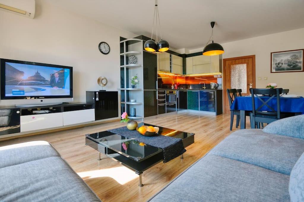Comfort In Center Varna ภายนอก รูปภาพ